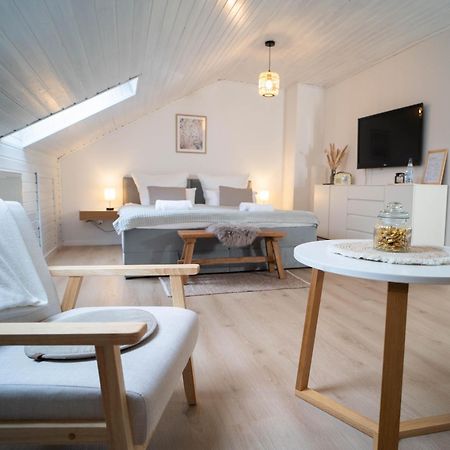 Charmantes Apartment Mit Balkon Mindelheim Εξωτερικό φωτογραφία