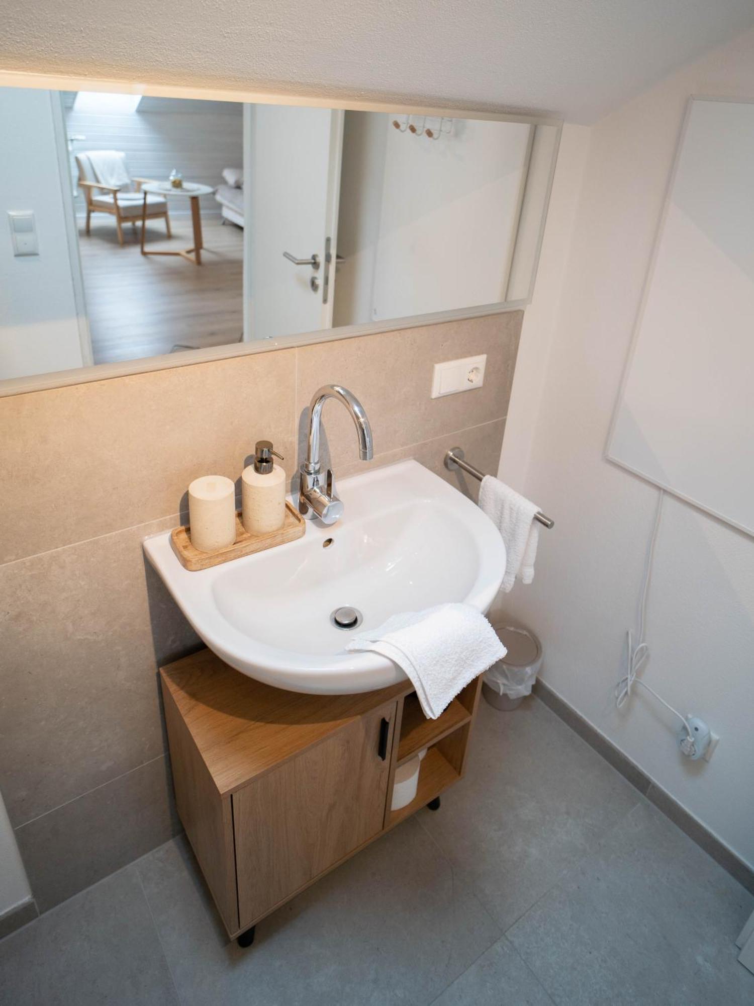 Charmantes Apartment Mit Balkon Mindelheim Εξωτερικό φωτογραφία